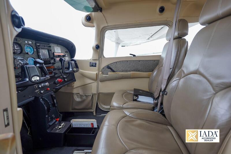 2004 Cessna 172S Skyhawk 4