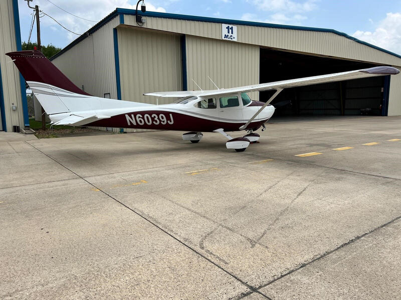 1975 Cessna 182P Skylane 3
