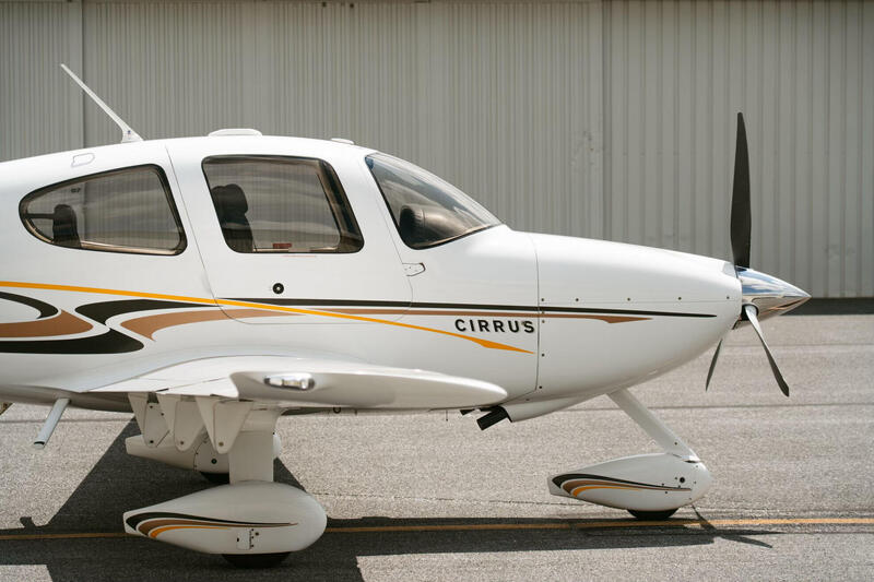 2005 Cirrus SR22 G2 4