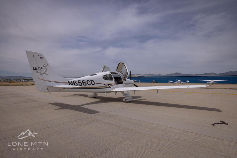 2004 Cirrus SR22 G2 4