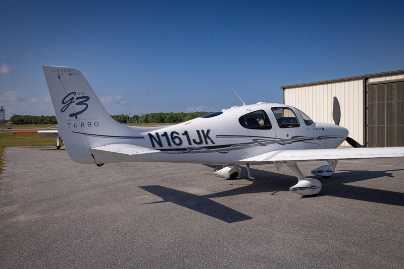 2007 Cirrus SR22T G3 GTS 4