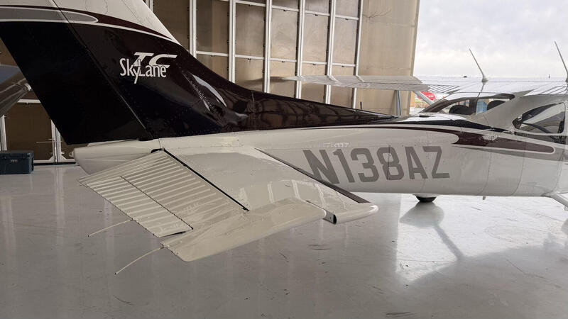 2004 Cessna 182T Skylane 4