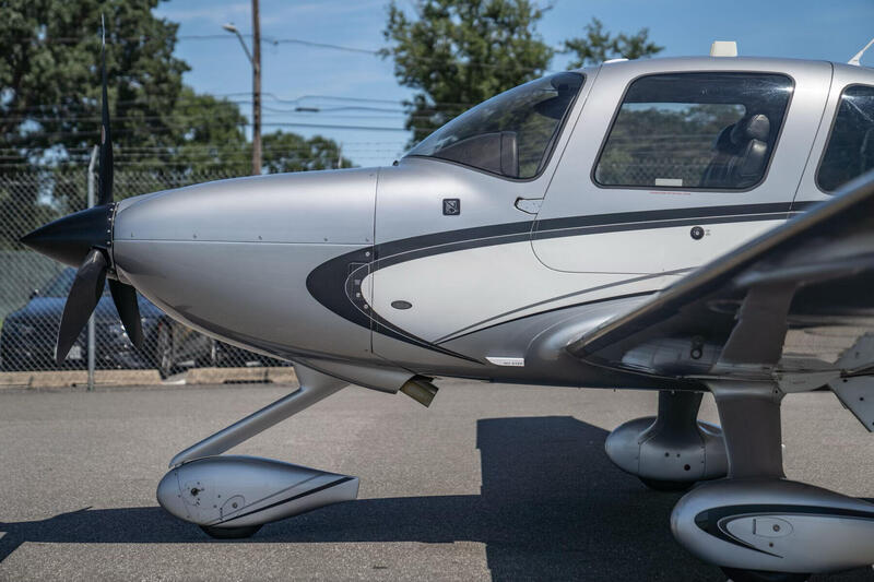 2014 Cirrus SR22 G5 4