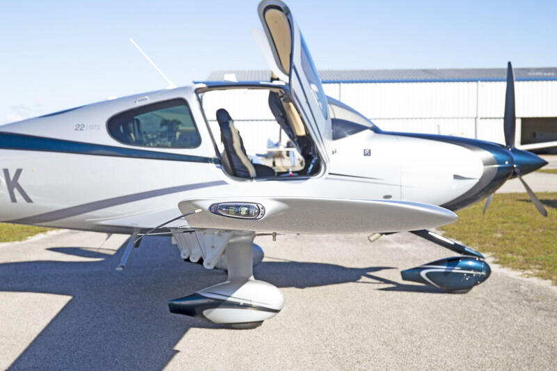 2014 Cirrus SR22 G5 4