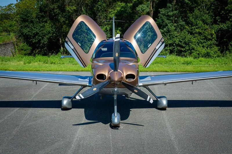 2016 Cirrus SR22 G5 3