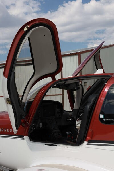 2010 Cirrus SR22 TN G3 4