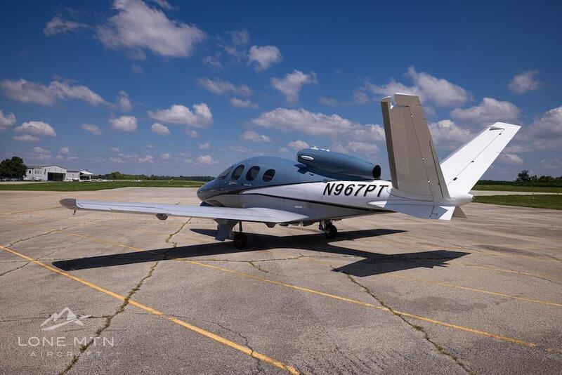 2018 Cirrus SF50 G1 Vision Jet 4