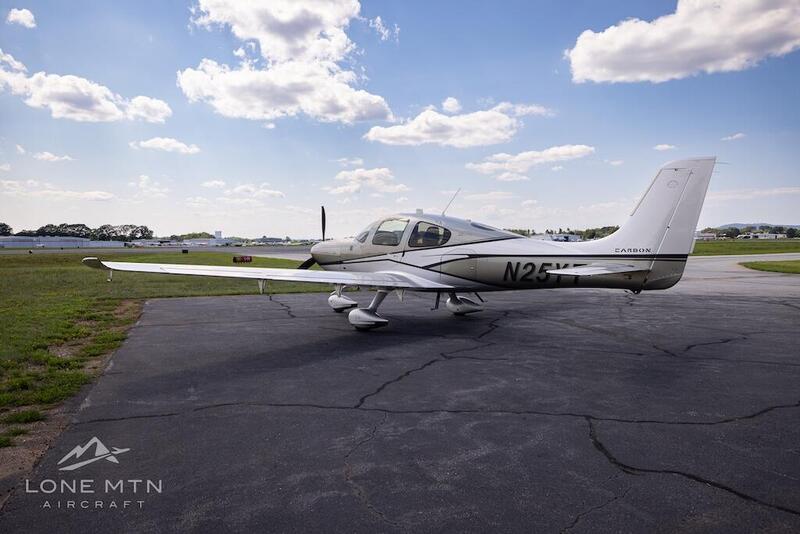 2017 Cirrus SR22 G6 GTS 4