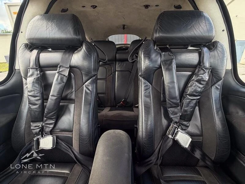 2021 Cirrus SR22 G6 GTS 3