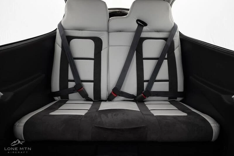 2022 Cirrus SR22 G6 GTS 3