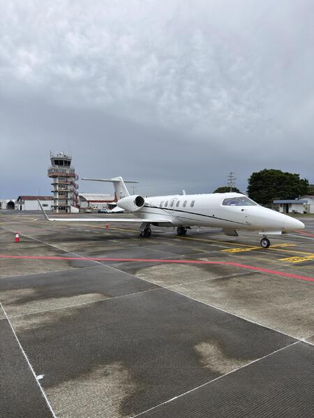 2004 Learjet 40 4