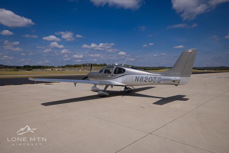 2018 Cirrus SR22 G6 GTS 4