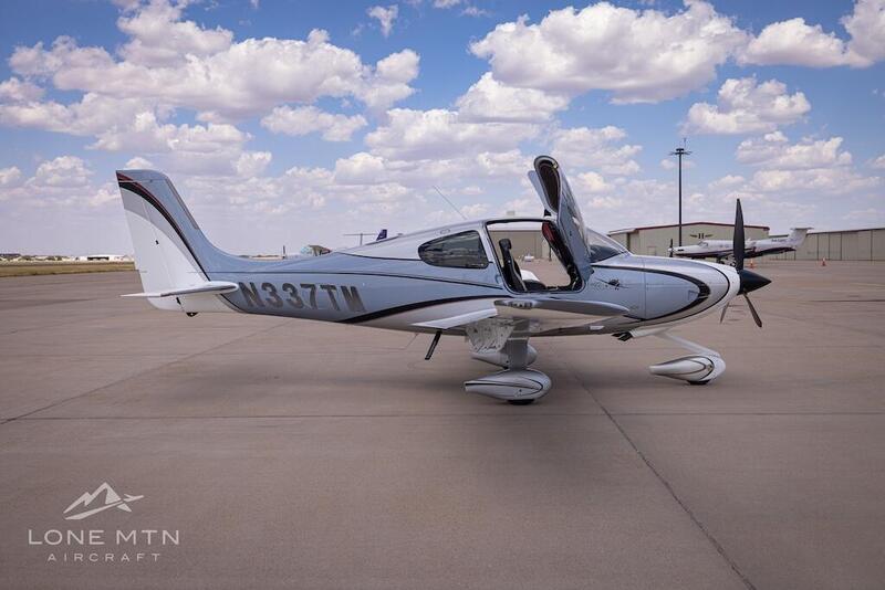 2011 Cirrus SR22T G3 5