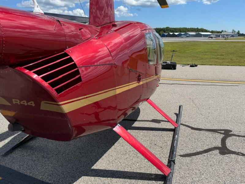 2003 Piston Helicopter Robinson 4